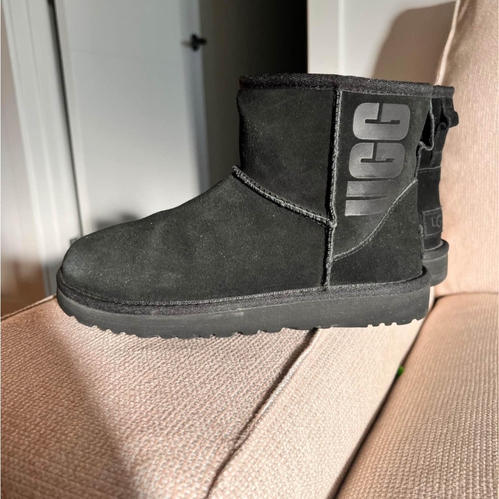 UGG size 6